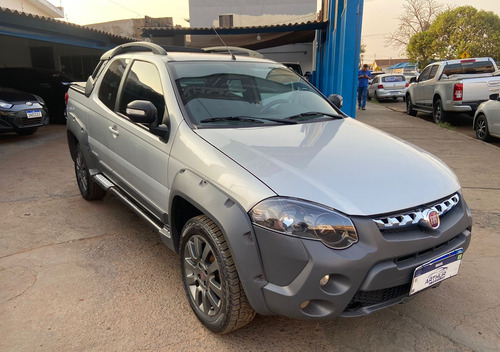 Fiat Strada 1.8 16v Adventure Cab. Dupla Flex 3p