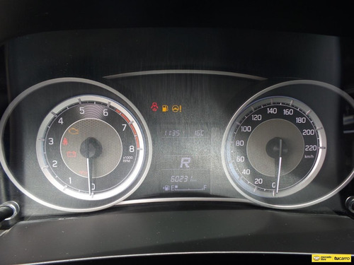 Imagen 20 de 25 de Suzuki Swift Dzire Team
