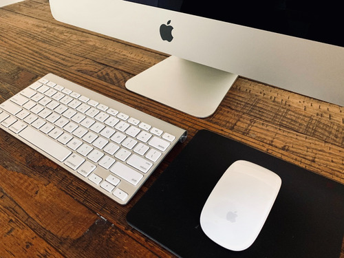 iMac 21.5 Late 2013 - Em Ótimo Estado