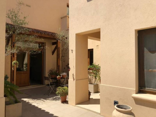 Imagen 7 de 13 de Nordelta - La Isla | Casa En Venta Con Spa Y Pileta Interior, Al Lago Central