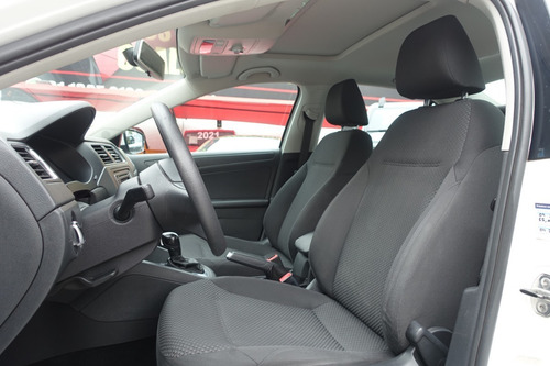 Imagen 9 de 14 de Volkswagen Jetta Style 2013