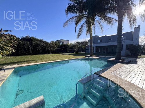 Casa En Venta Lote Interno 3 Dormitorios Barrio Santa Teresa, Villanueva