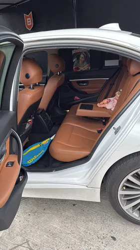 BMW Serie 3 2.0 330ia Luxury Line At