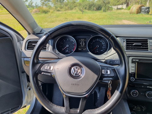 Volkswagen Vento 2.5 Luxury 170cv