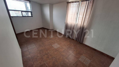Casa En Venta En Infonavit Saucito Chihuaha, Chih.