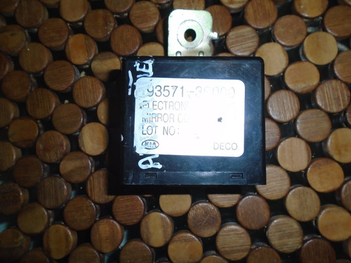 Vendo Control De Espejo De Kia Sorento, # 93571-3e000, 2003