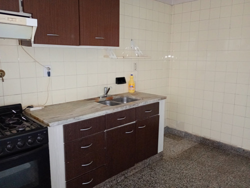 Depto. 3 Amb. Fte. C/balcon Santo Tome Al 3200