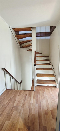 Casa En Arriendo 3 Dorm 2 Baños- Los Domínicos- Las Condes