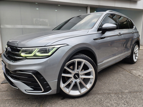 Volkswagen Tiguan 2.0 R-line