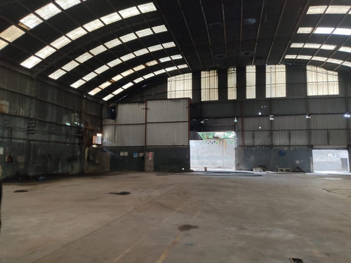 Imagen 1 de 7 de Alquiler Galpón 1900m2 En Parque Industrial Burzaco
