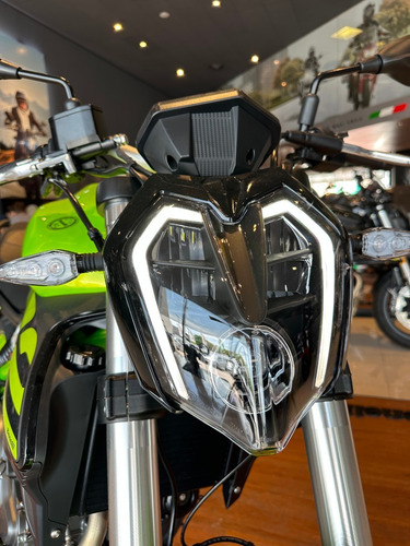 Imagen 8 de 17 de Benelli 302s