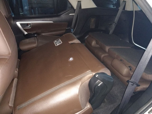 Imagem 5 de 14 de Sucata Batidos Peças Acessórios Toyota Hilux Sw4 Srx 2017