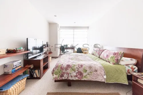Apartamento En Arriendo En El Chico. Cod A2005