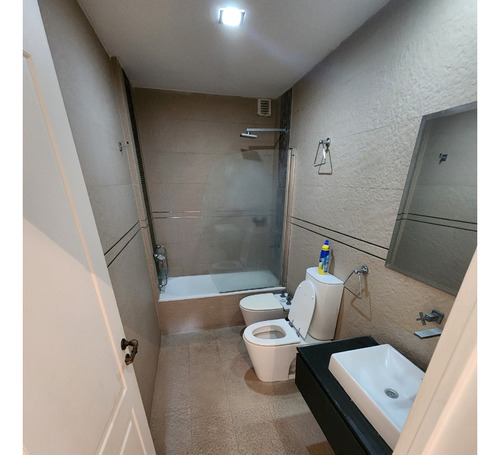 Imagen 7 de 11 de Venta - Depto Al Frente De 3 Ambientes Con 2 Cocheras !