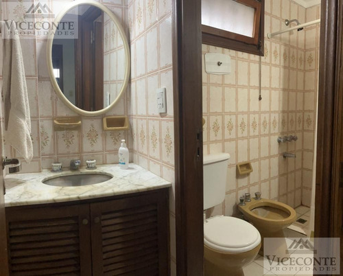 Casa 170 M2, Barrio Punta Mogotes, Mar Del Plata, Provincia De Buenos Aires.