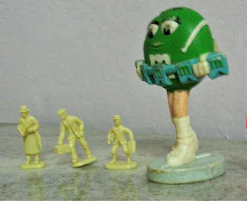 Lote De 11 Muñequitos Miniatura (Usado)