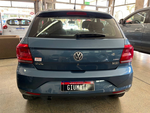 Imagen 5 de 14 de Volkswagen Gol Trend 1.6 Confort L/17. Año 2018.unica Mano