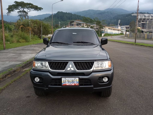 Imagen 2 de 14 de Mitsubishi Montero Sport Gls