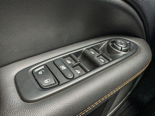 Jeep Compass SPORT 2.0 4X2 FLEX 16V AUT.