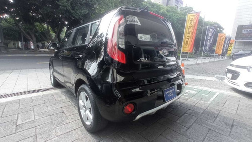 Imagen 4 de 15 de Kia Soul 2018 1.6 Lx Mt