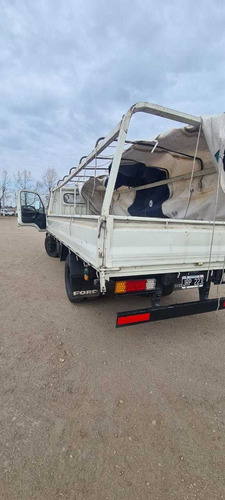 Imagen 3 de 12 de Hyundai Hd78 2011 3.9 C/caja Aa