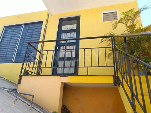 Casa En Venta En Villas De San Sebastian