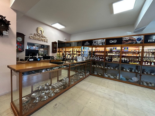 En Venta Importante Negocio, Colonia Del Sacramento