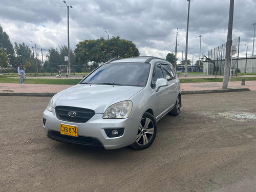 Kia Carens 2.0 Rondo Ex