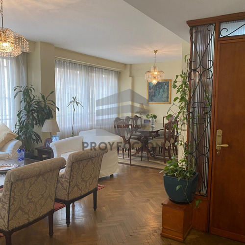 Imagen 2 de 10 de Gran Apartamento En Plena Avenida