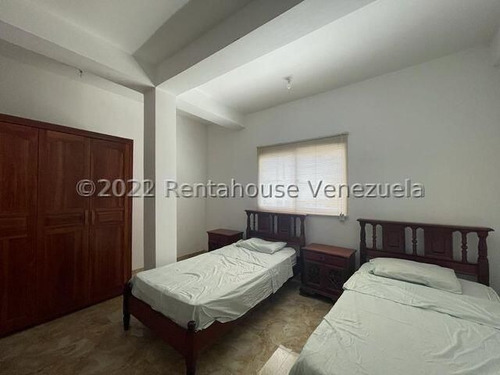 Imagen 12 de 16 de Townhouse Duplex, Listo Para Habitar Con Muchas Comodidades. Ubicado En Condominio Cerrado De Santa Fe. #22-15271.