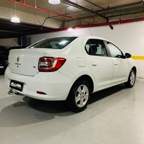 Imagem 2 de 16 de Renault Logan Dynamique 1.6flex Manual 2014 Com 85.900km