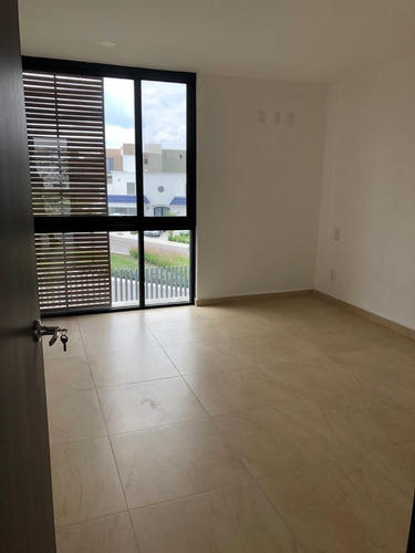 Imagen 2 de 13 de Hermoso Departamento En Lomas De Juriquilla De 175 M2 Con Te