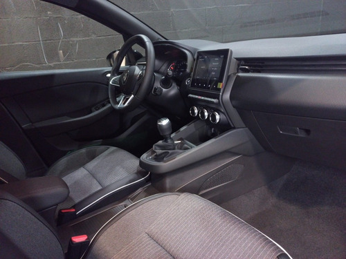 Imagen 14 de 25 de Renault Clio Intens 1.0 Tce