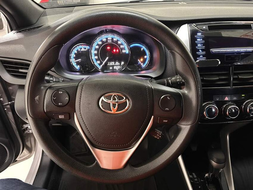 Toyota Yaris 1.3 16V FLEX XL MULTIDRIVE