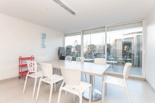 Edificio Av. Américo Vespucio (1 Est. 1 Bod.) Piso 1