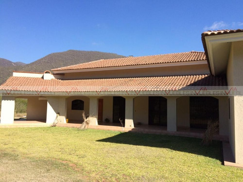 Casa En Venta En Autlán De Navarro Centro, Autlán De Navarro