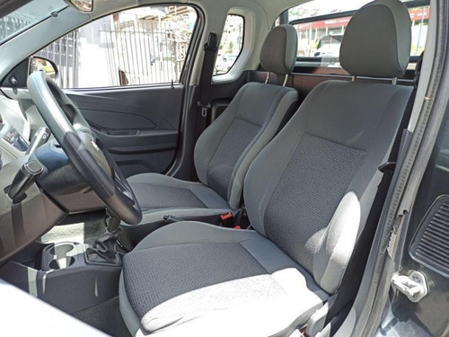 Imagem 14 de 15 de Chevrolet Montana 1.4 Mpfi Ls Cs 8v Flex 2p Manual 2018/2019