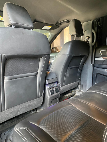 Ford Explorer Sport