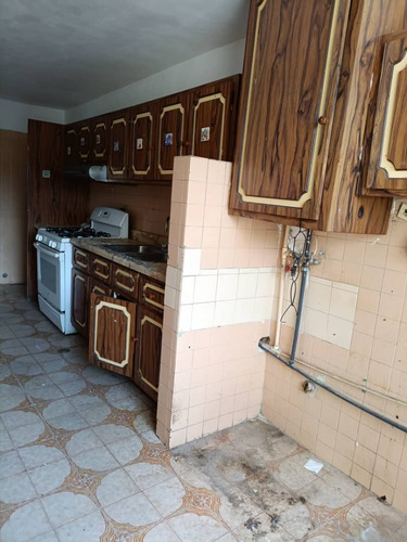 Apartamento En Venta. El Paraíso.