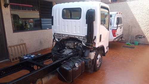 Imagen 4 de 13 de Isuzu Elf 300
