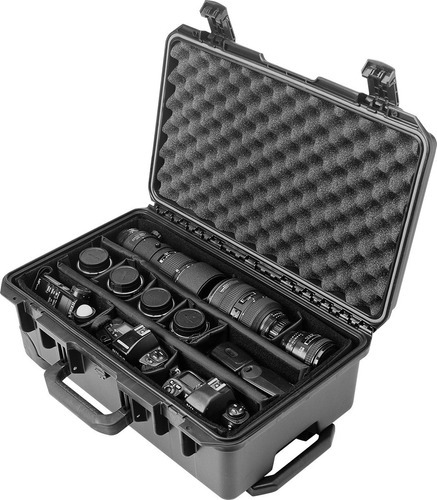 Caja De Proteccion Pelican Storm Sumergible Im2500 Ruedas Color Negro