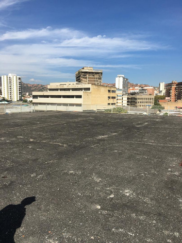En Venta Terreno Y Galpon Avenida Nueva Granada Caracas Ys