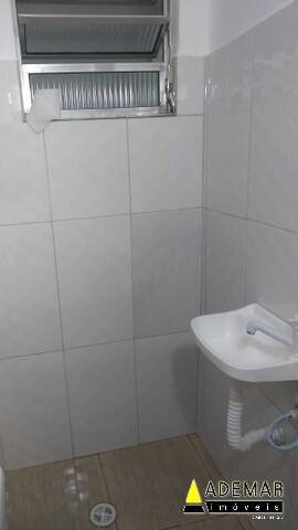 Imagem 2 de 9 de Ótima Casa Para Locação - 1221