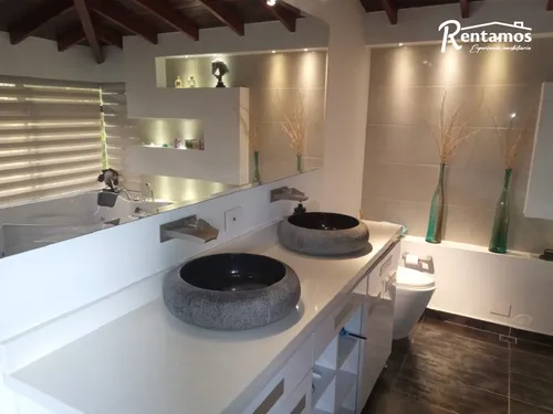Casa En Arriendo En Aves Maria. Cod A775563