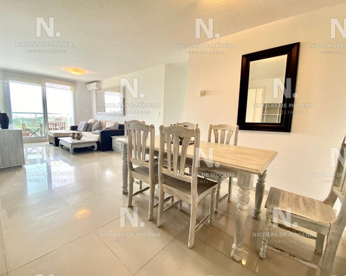 ¡oportunidad! Departamento De 3 Dormitorios En Punta Del Este- Ref: 4300