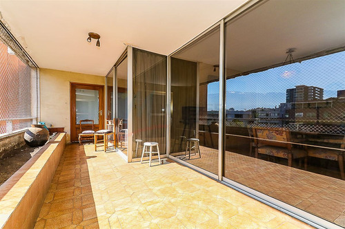 Departamento En Venta De 2 Dorm. En Providencia