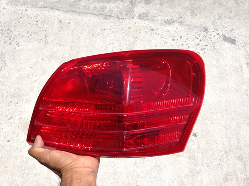 Calavera Derecha Original Nissan Rogue Del 2008 Al 2013 