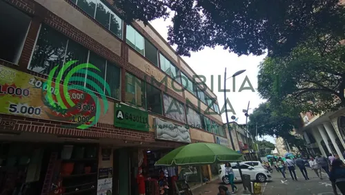 Oficina En Arriendo En Centro. Cod A8173