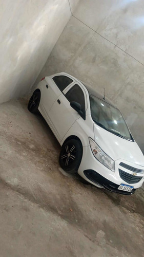 Imagen 2 de 4 de Chevrolet Onix 1.4 Lt 98cv 2016