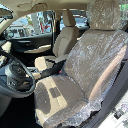 Imagen 12 de 15 de Toyota Yaris Dubai 2023 0km
